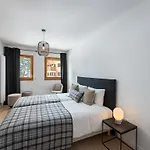 Neuf 3p Avec Parking Et Services Inclus A - Fr-1-569-70 Apartment